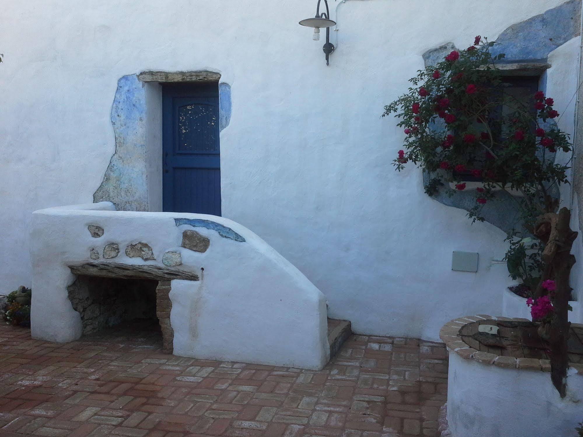 B&B Corte San Lussorio Oliena Exterior photo